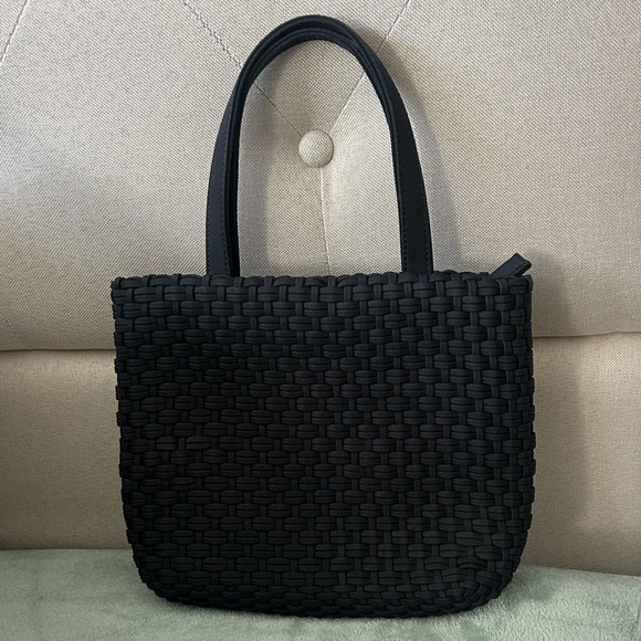 Hillard & Hanson Handbags - Hillard & Hanson Black Woven Tote